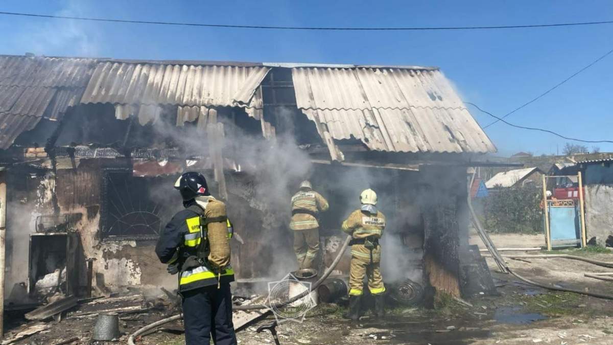 Взрыв в частном доме предотвратили пожарные в Талдыкоргане - Baimedia.kz