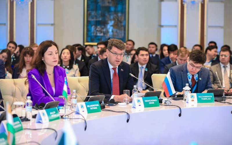 молодежь ШОС