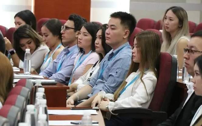 Более 3 тысяч казахстанских студентов обучаются в Китае