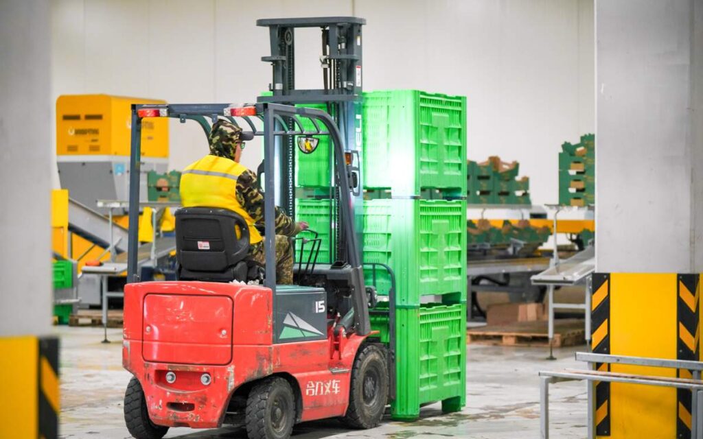 Снижение цен на СЗПТ и товарооборот Казахстана: что изменилось за полгода