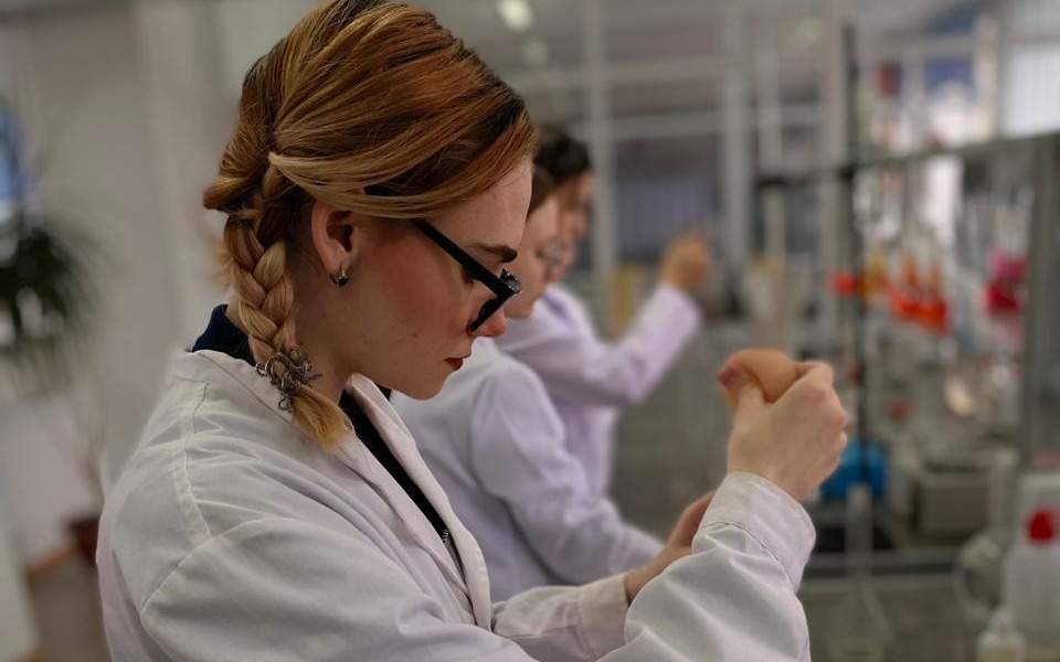 Долг в 72 млн тенге: студентам-медикам в Акмолинской области грозило отчисление