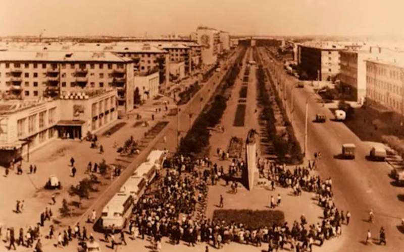 Памятник Нуркену Абдирову: символ Караганды с 67-летней историей Памятник Нуркену Абдирову: символ Караганды с 67-летней историей