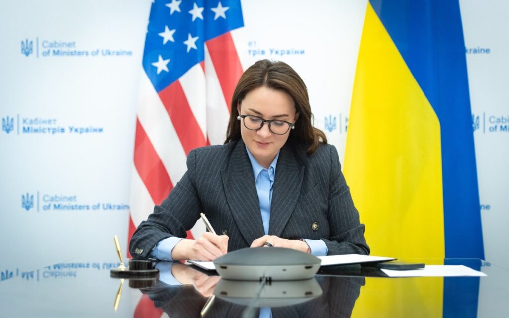 Украина и США подписали меморандум по соглашению об ископаемых