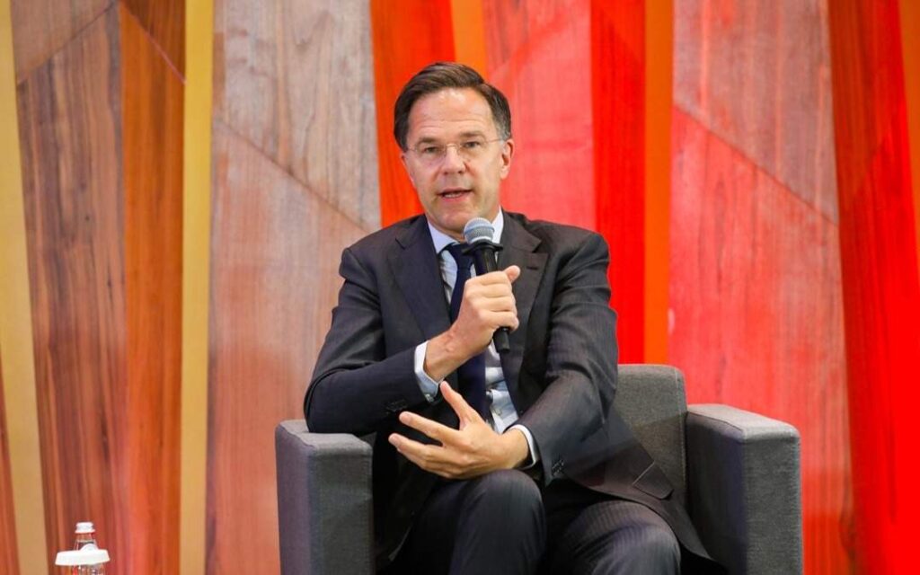 Генеральный секретарь НАТО посетит Японию с визитом