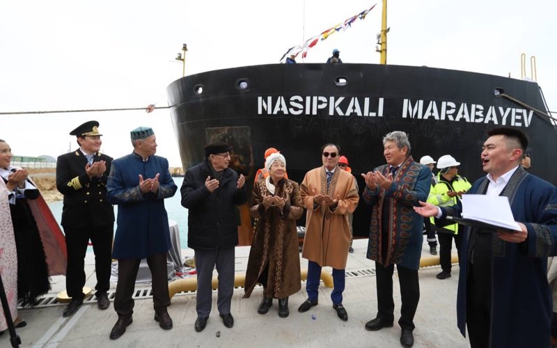 В порту Курык спустили на воду новое сухогрузное судно В порту Курык спустили на воду новое сухогрузное судно