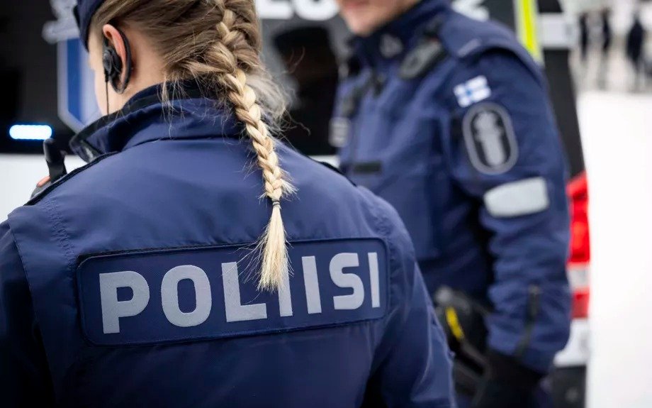 Финские полицейские вышли на первую забастовку с 1976 года