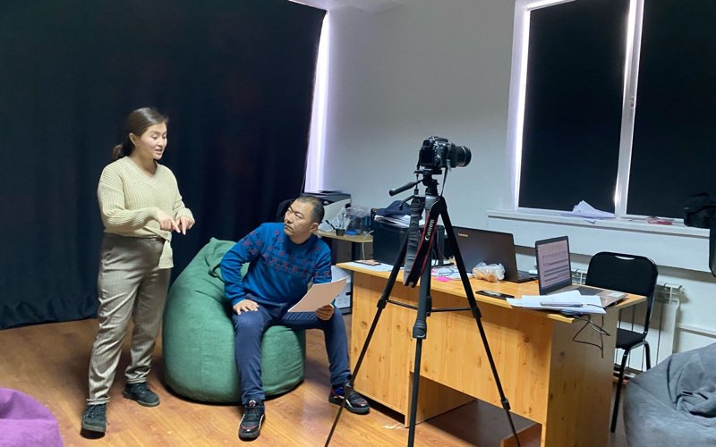 С нуля заявлять о себе — как девушка из костанайской глубинки стала режиссером крупных кинопроектов С нуля заявлять о себе — как девушка из костанайской глубинки стала режиссером крупных кинопроектов