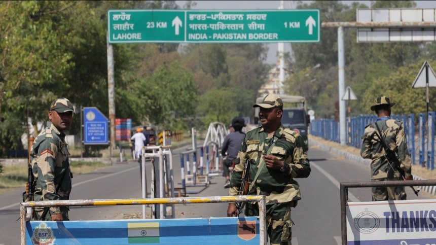 Пакистанские военные открыли огонь на границе с Индией