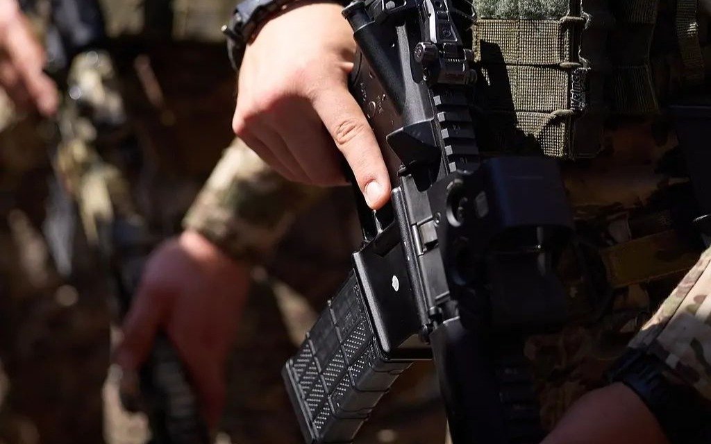 Стрельба по туристам в Индии: число погибших достигло 20 человек