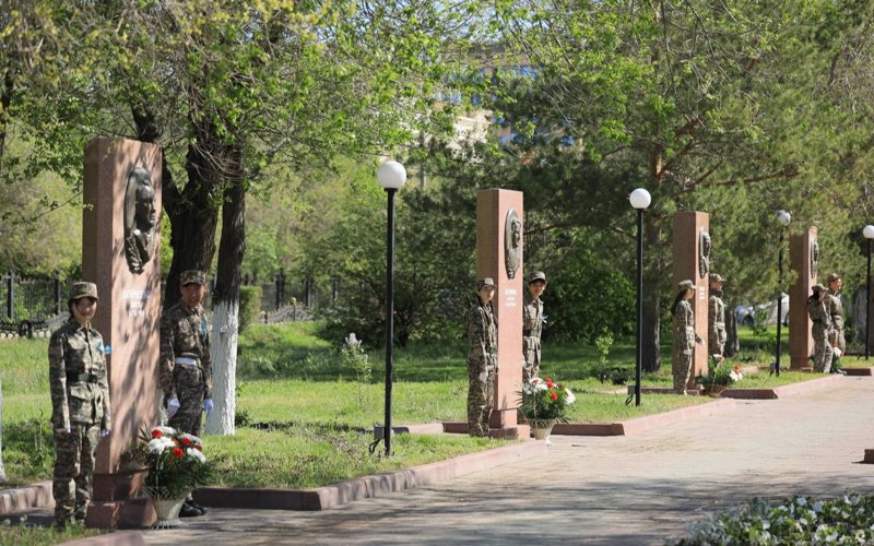 Асхат Шахаров поддержал челлендж «80 слов благодарности», приуроченный к 80-летию Победы Асхат Шахаров поддержал челлендж «80 слов благодарности», приуроченный к 80-летию Победы