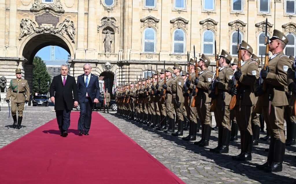 МУС требует от Венгрии объяснений за отказ исполнить ордер на арест Нетаньяху