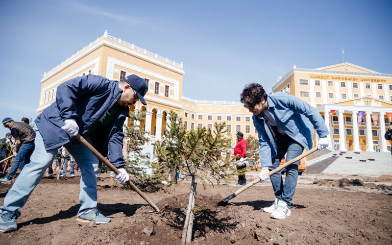 «Таза Қазақстан»: в MNU начали строительство нового сквера «Таза Қазақстан»: в MNU начали строительство нового сквера