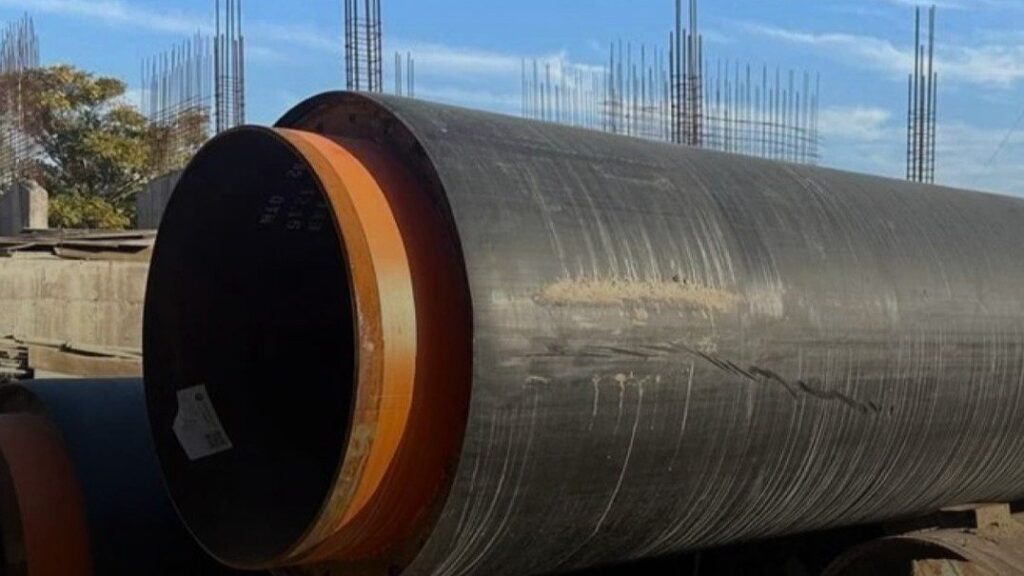 В Актау подрядчик пытался установить ржавые трубы вместо новых