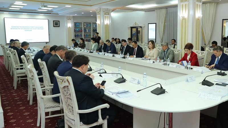 Ермек Кошербаев поручил усилить системную модернизацию языковой среды Ермек Кошербаев поручил усилить системную модернизацию языковой среды