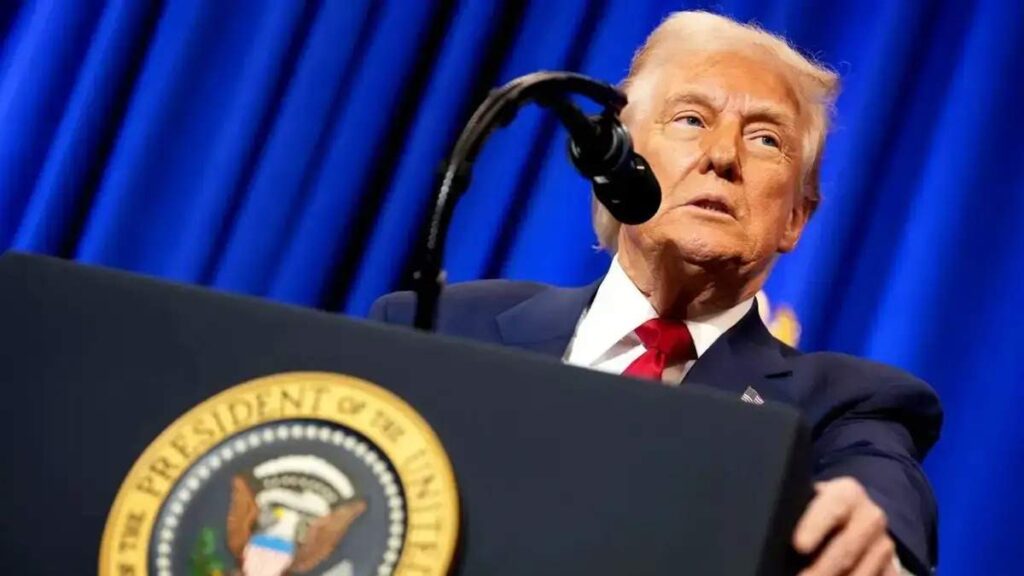 Трамп объявил о прямых переговорах с Ираном