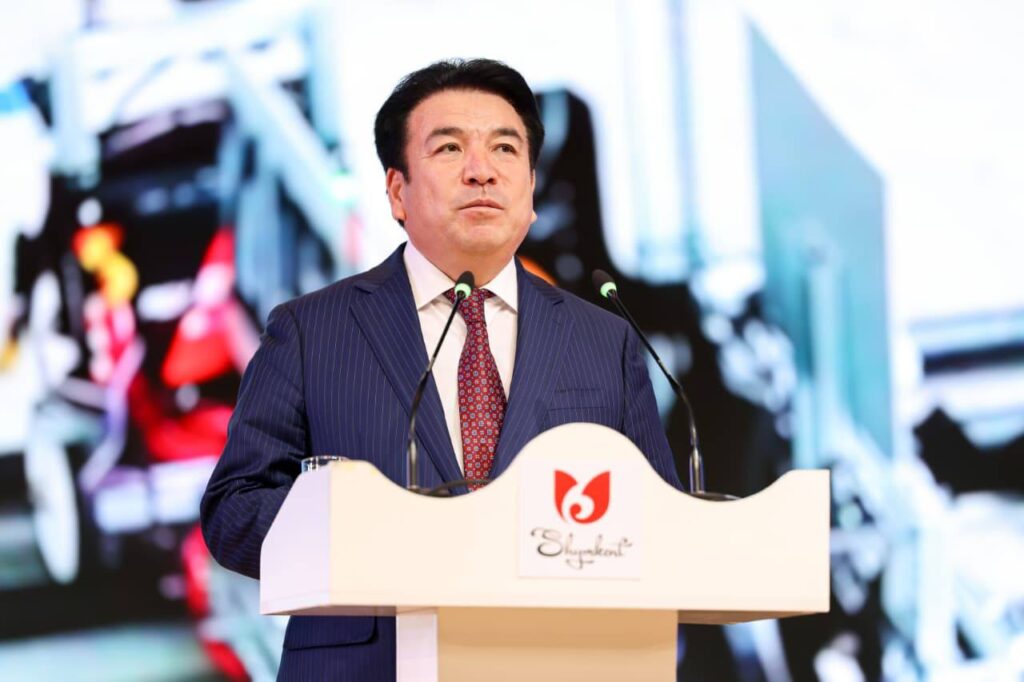 ЖИ, AI-Kitap және дизайн-код: Оқу-ағарту министрі алдағы оқу жылының басты жаңалықтарын атады