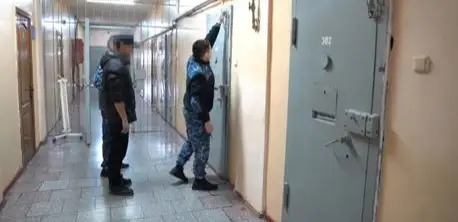 Тело избитого сыном мужчины эксгумировали в Туркестанской области