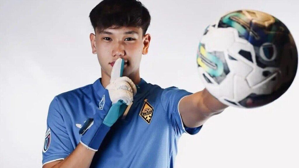 Юный голкипер «Кайрата» будет учиться в вузе бесплатно