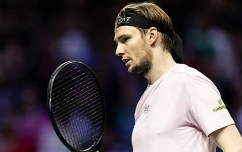 Александр Бублик Париж мастерс турнирінің финалынан тыс қалды