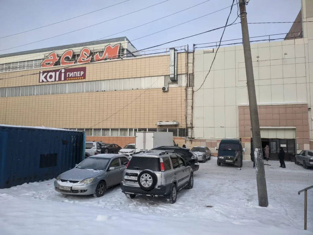 Крупная оптовка горела в Астане