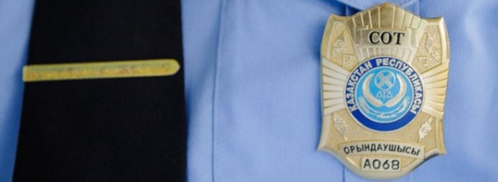 12 частных судебных исполнителей лишены гослицензии в Шымкенте