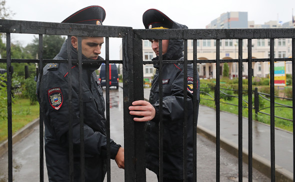 Подросток зарезал школьника в Подмосковье и сделал с ним селфи