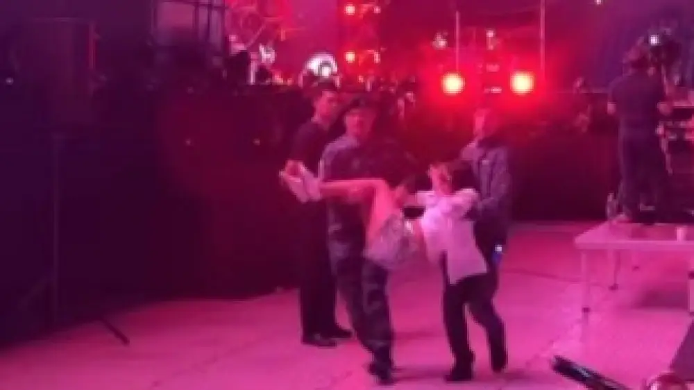 Драка на концерте Джей Ло: оштрафовали жену высокопоставленного полицейского