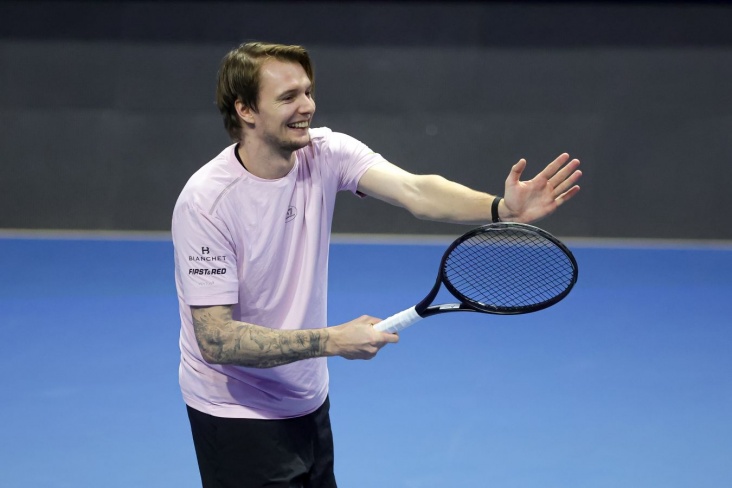 Бублик без шансов проиграл де Минору на Australian Open