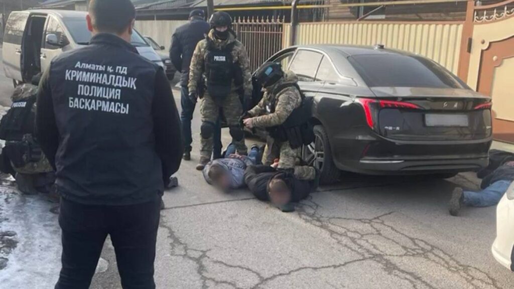 Алматыда Жаңа жыл түні ұрлық жасағандар ұсталды